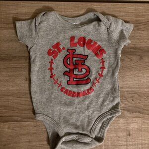 St. Louis Cardinals Bodysuit 3-6 Months Gray Short Sleeve Cotton Rayon Blend MLB